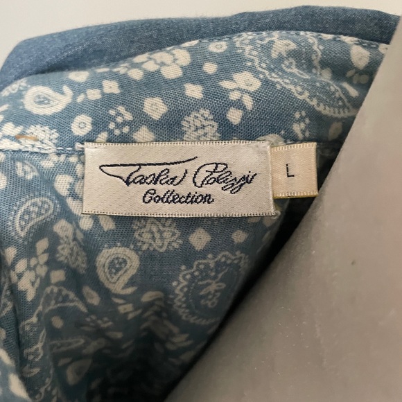 Tasha Polizzi Blue Embroidered Button Down Shirt , Bust 19” pit to pit - Picture 6 of 6